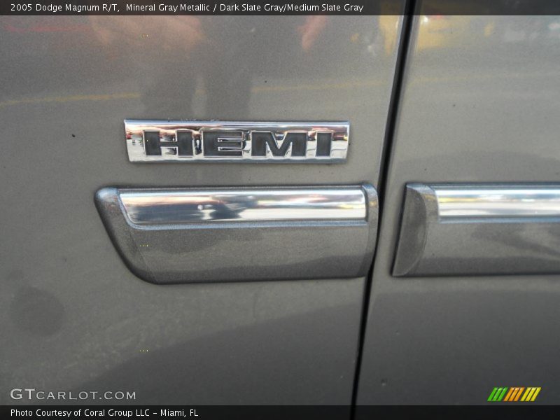 Mineral Gray Metallic / Dark Slate Gray/Medium Slate Gray 2005 Dodge Magnum R/T