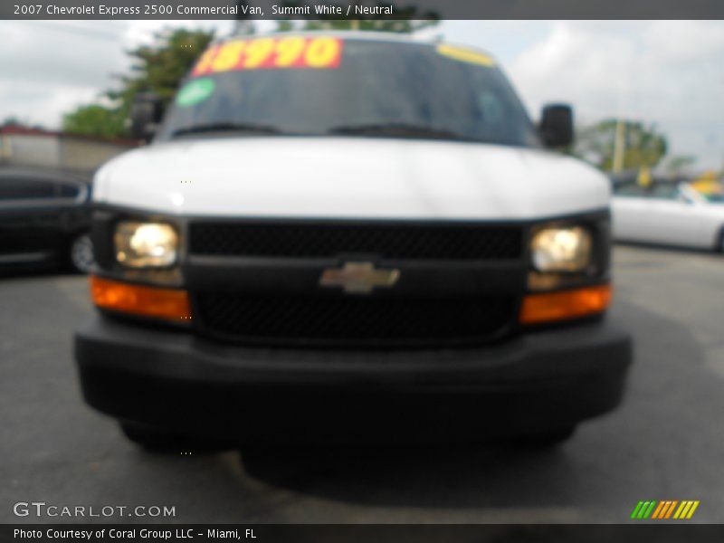 Summit White / Neutral 2007 Chevrolet Express 2500 Commercial Van