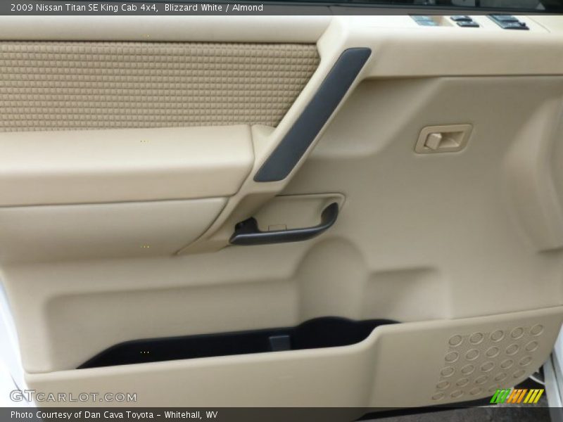 Blizzard White / Almond 2009 Nissan Titan SE King Cab 4x4