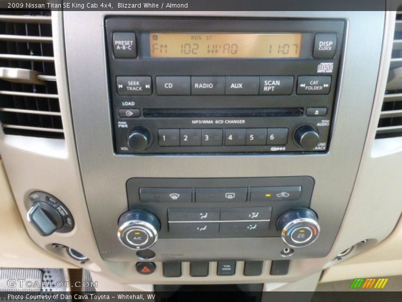 Blizzard White / Almond 2009 Nissan Titan SE King Cab 4x4