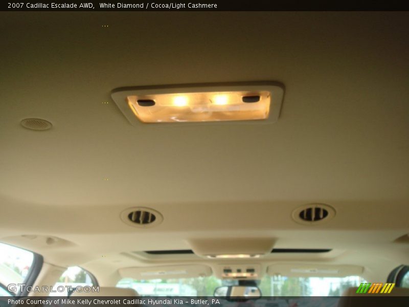 White Diamond / Cocoa/Light Cashmere 2007 Cadillac Escalade AWD