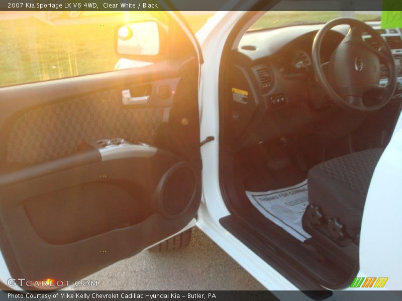 Clear White / Black 2007 Kia Sportage LX V6 4WD