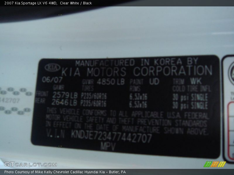 Clear White / Black 2007 Kia Sportage LX V6 4WD