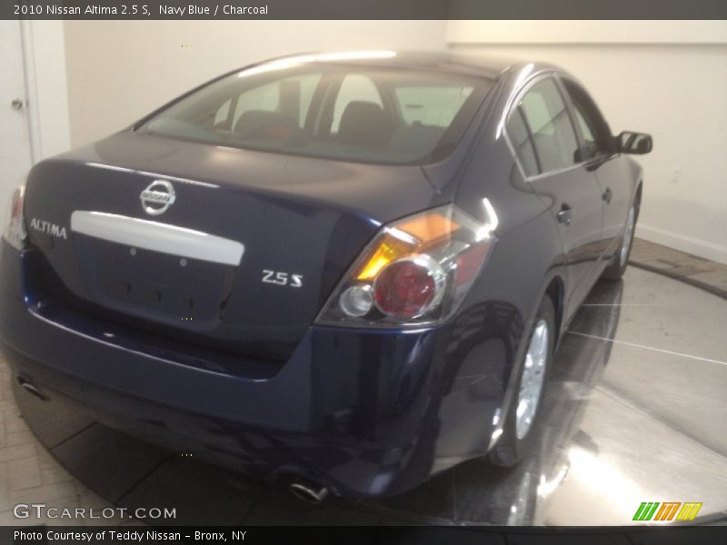 Navy Blue / Charcoal 2010 Nissan Altima 2.5 S