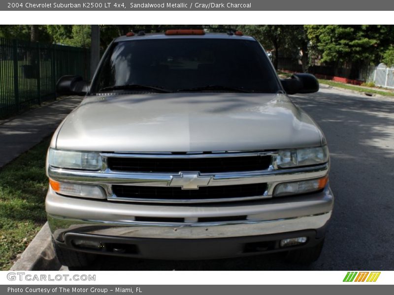 Sandalwood Metallic / Gray/Dark Charcoal 2004 Chevrolet Suburban K2500 LT 4x4