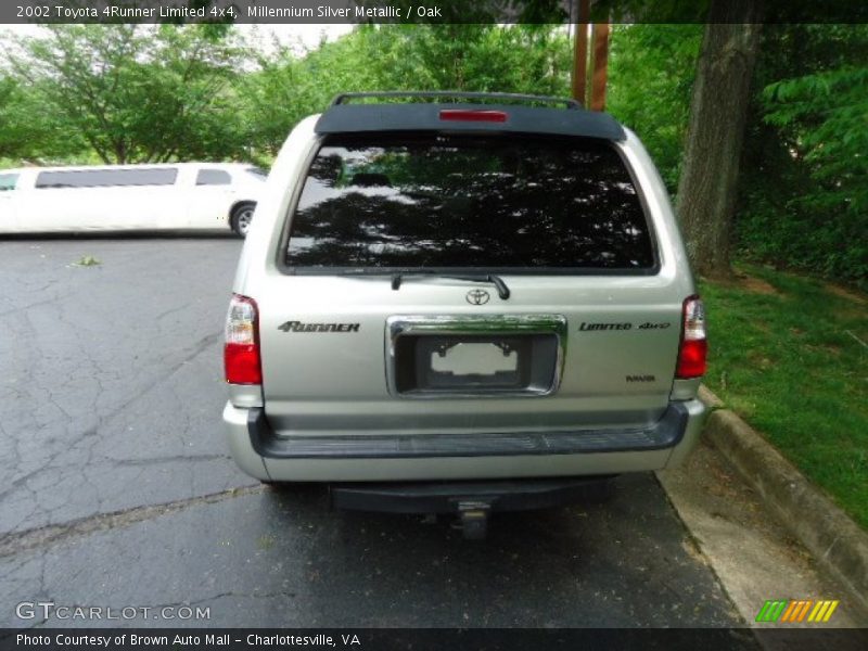 Millennium Silver Metallic / Oak 2002 Toyota 4Runner Limited 4x4