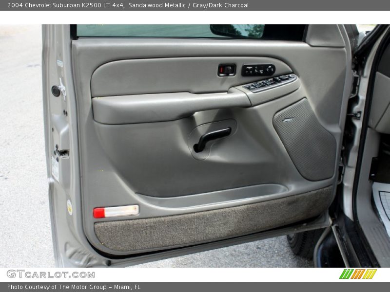 Sandalwood Metallic / Gray/Dark Charcoal 2004 Chevrolet Suburban K2500 LT 4x4