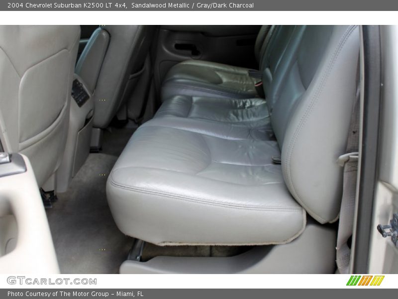 Sandalwood Metallic / Gray/Dark Charcoal 2004 Chevrolet Suburban K2500 LT 4x4