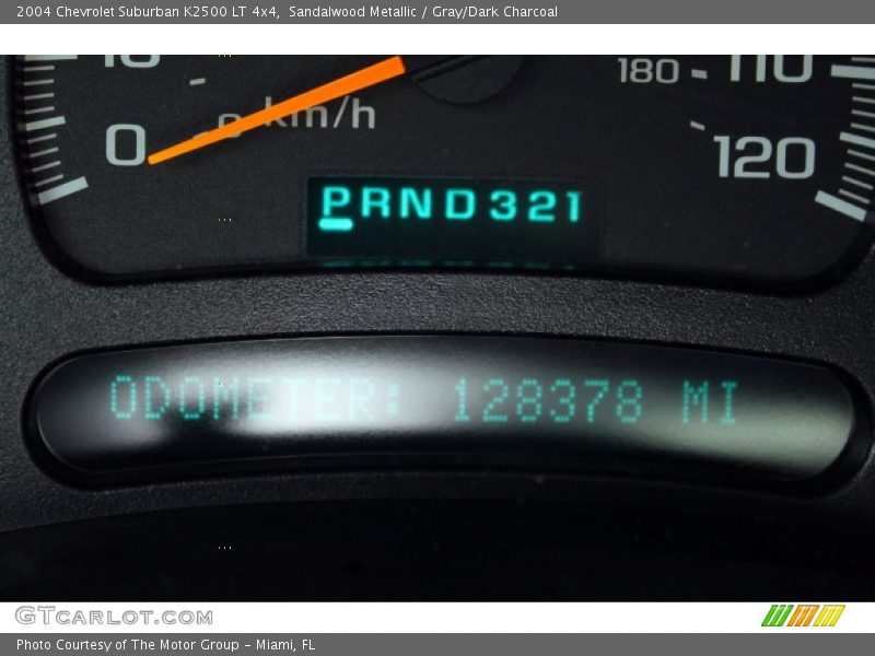 Sandalwood Metallic / Gray/Dark Charcoal 2004 Chevrolet Suburban K2500 LT 4x4