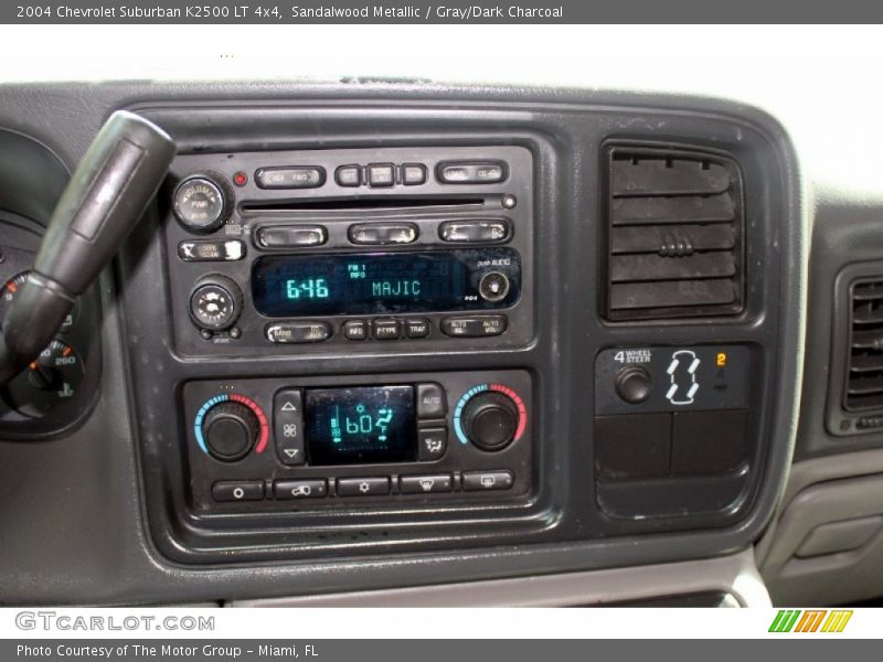 Sandalwood Metallic / Gray/Dark Charcoal 2004 Chevrolet Suburban K2500 LT 4x4