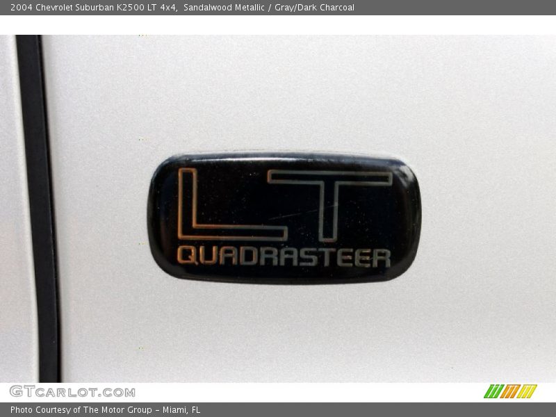  2004 Suburban K2500 LT 4x4 Logo
