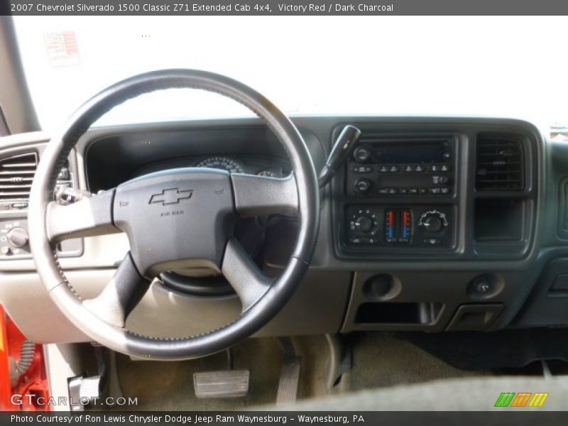 Victory Red / Dark Charcoal 2007 Chevrolet Silverado 1500 Classic Z71 Extended Cab 4x4