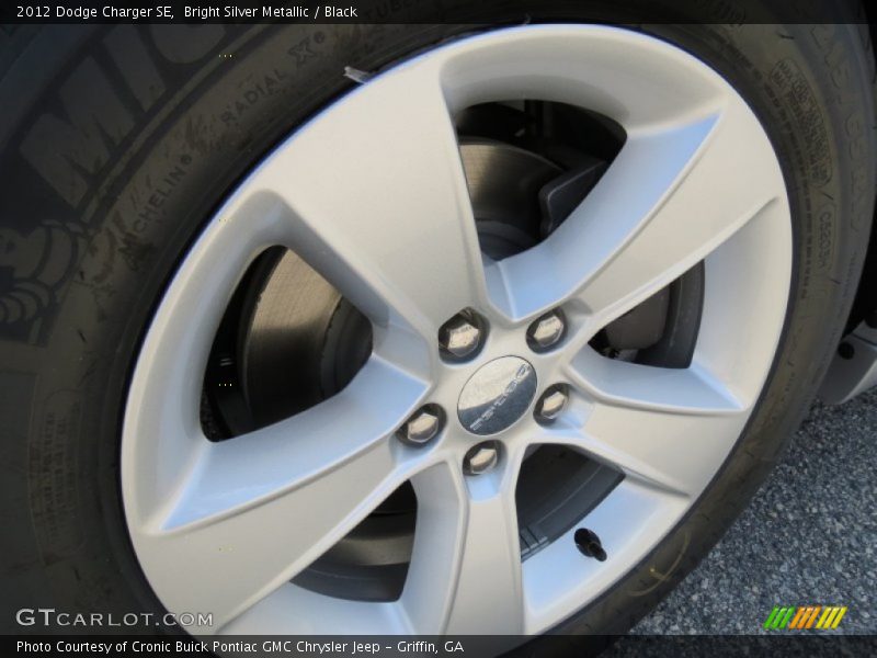 Bright Silver Metallic / Black 2012 Dodge Charger SE