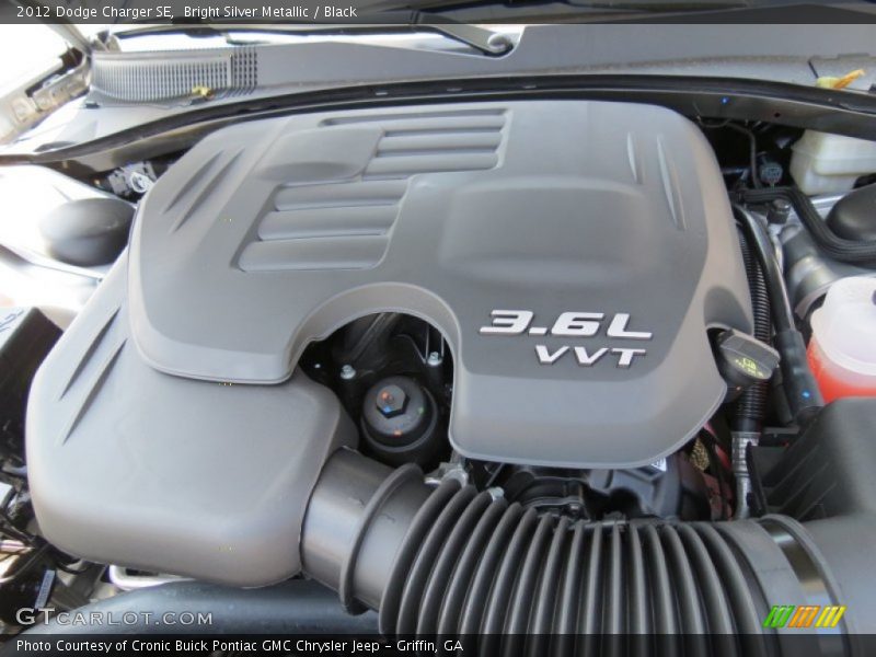 Bright Silver Metallic / Black 2012 Dodge Charger SE