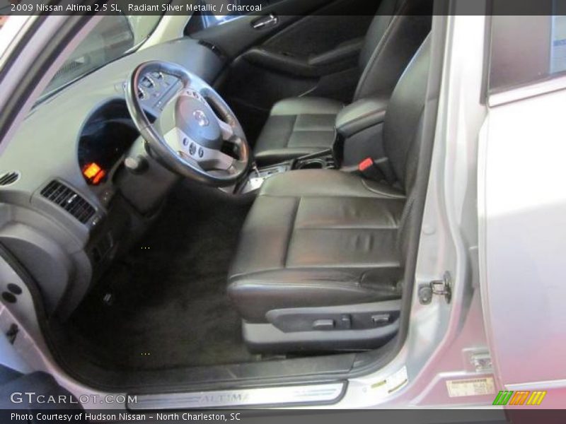 Radiant Silver Metallic / Charcoal 2009 Nissan Altima 2.5 SL