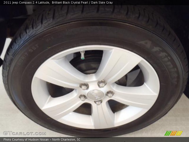Brilliant Black Crystal Pearl / Dark Slate Gray 2011 Jeep Compass 2.4 Latitude