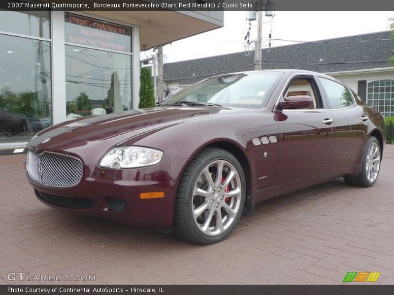 Front 3/4 View of 2007 Quattroporte 