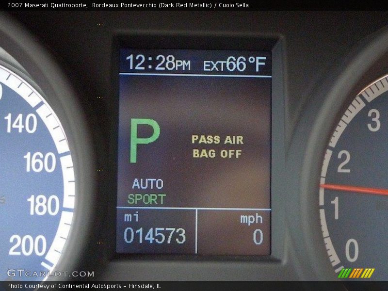 Bordeaux Pontevecchio (Dark Red Metallic) / Cuoio Sella 2007 Maserati Quattroporte