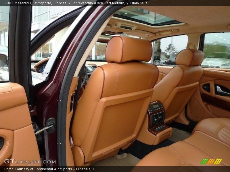 Bordeaux Pontevecchio (Dark Red Metallic) / Cuoio Sella 2007 Maserati Quattroporte