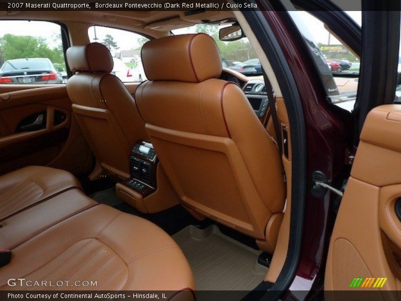 Bordeaux Pontevecchio (Dark Red Metallic) / Cuoio Sella 2007 Maserati Quattroporte