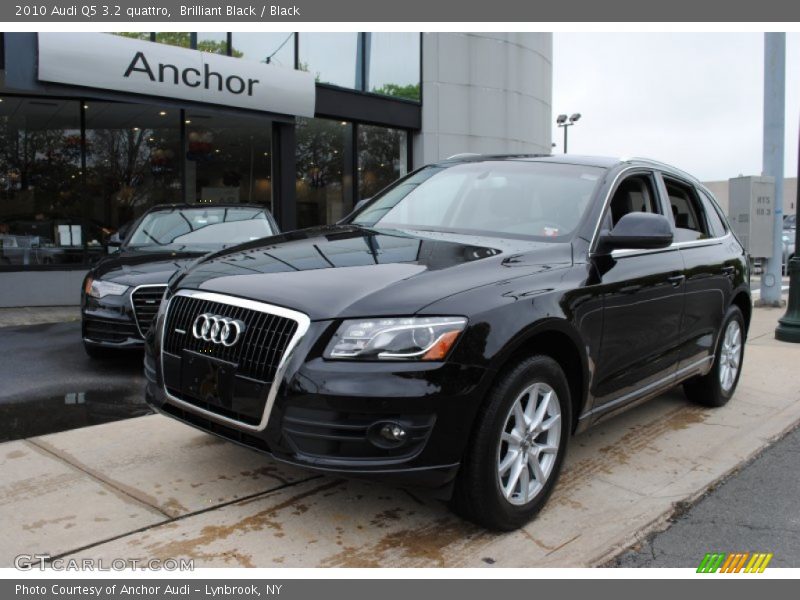 Brilliant Black / Black 2010 Audi Q5 3.2 quattro