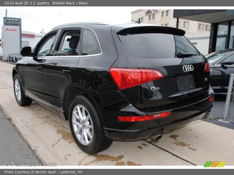 Brilliant Black / Black 2010 Audi Q5 3.2 quattro