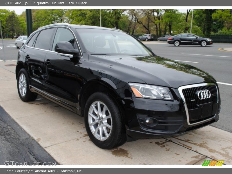 Brilliant Black / Black 2010 Audi Q5 3.2 quattro