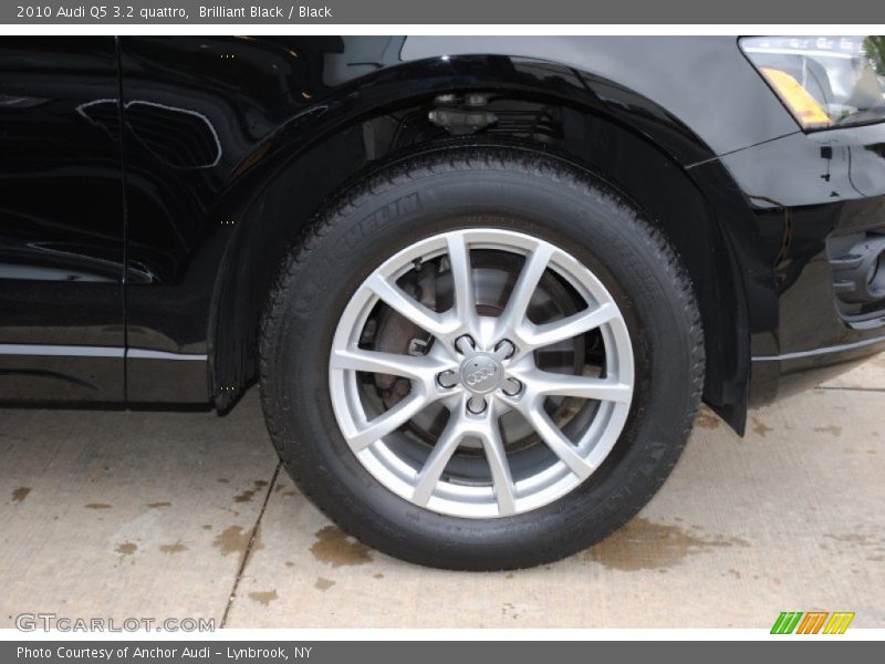 Brilliant Black / Black 2010 Audi Q5 3.2 quattro