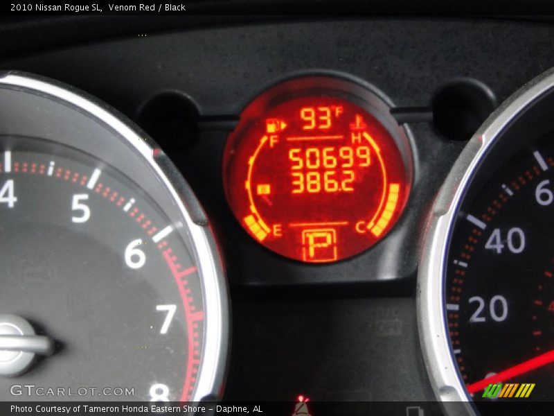 Venom Red / Black 2010 Nissan Rogue SL
