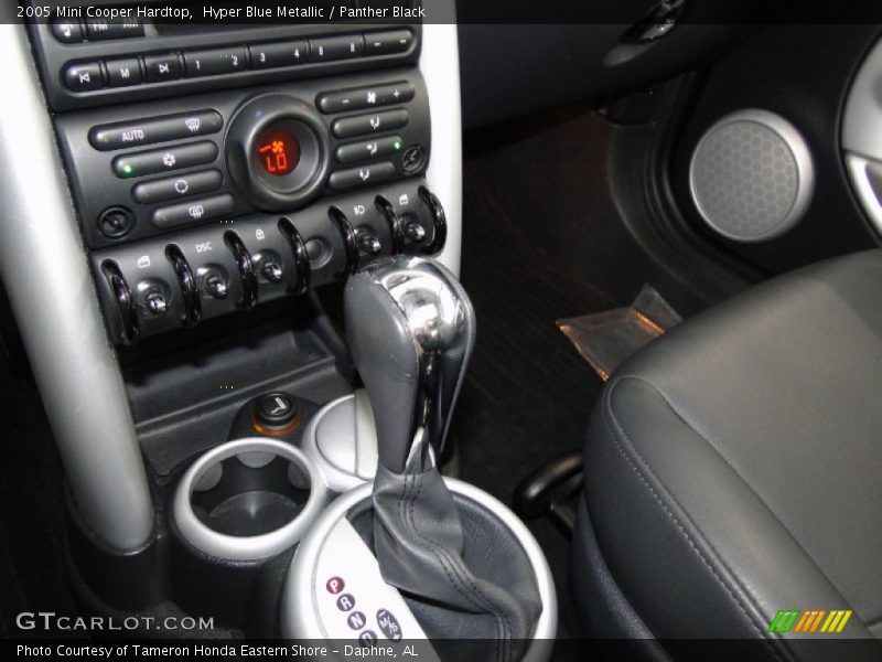 Hyper Blue Metallic / Panther Black 2005 Mini Cooper Hardtop