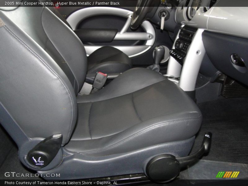 Hyper Blue Metallic / Panther Black 2005 Mini Cooper Hardtop