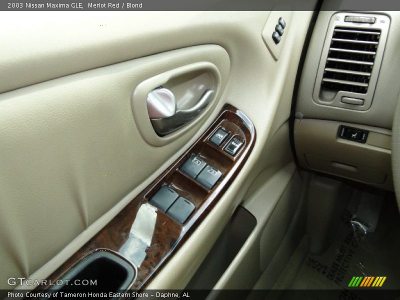 Merlot Red / Blond 2003 Nissan Maxima GLE