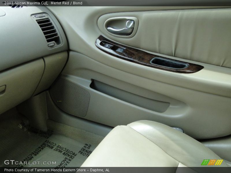 Merlot Red / Blond 2003 Nissan Maxima GLE