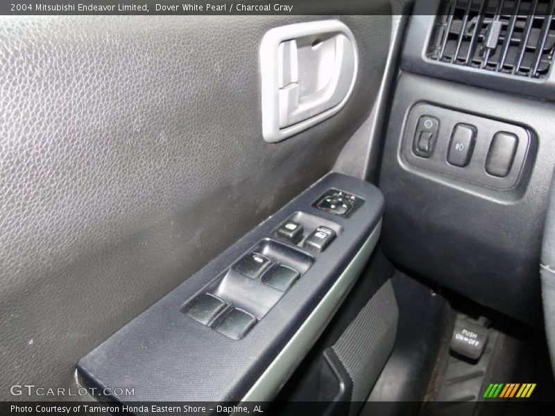 Dover White Pearl / Charcoal Gray 2004 Mitsubishi Endeavor Limited