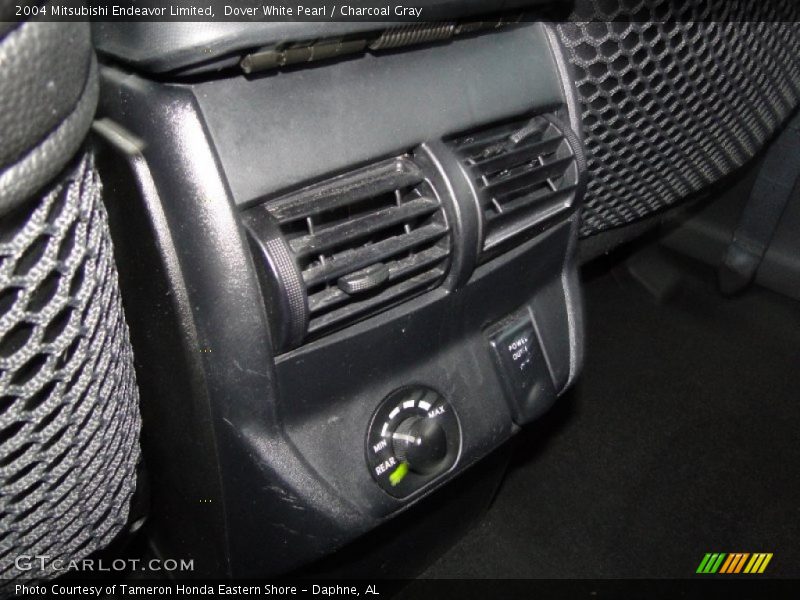 Dover White Pearl / Charcoal Gray 2004 Mitsubishi Endeavor Limited