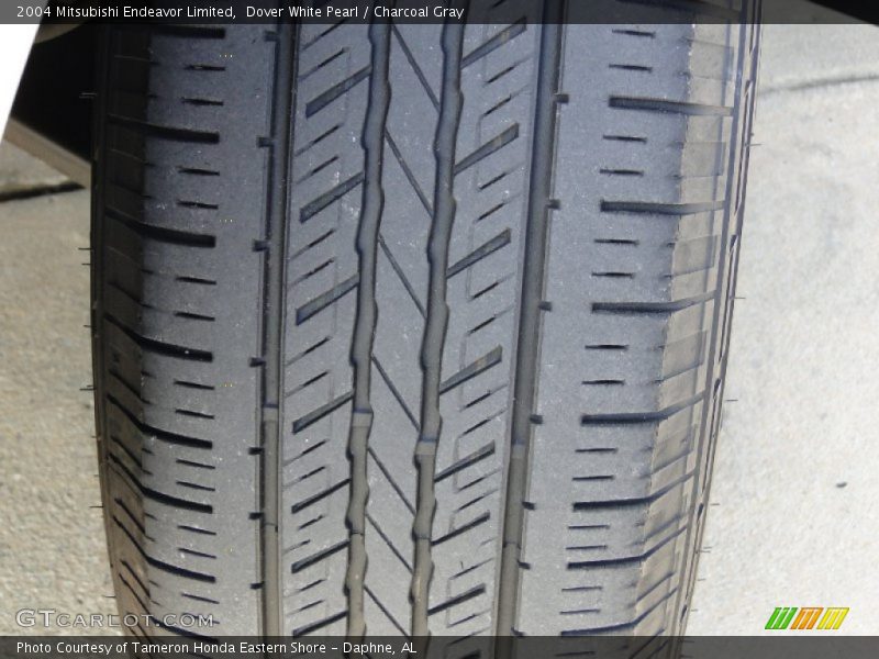 Dover White Pearl / Charcoal Gray 2004 Mitsubishi Endeavor Limited