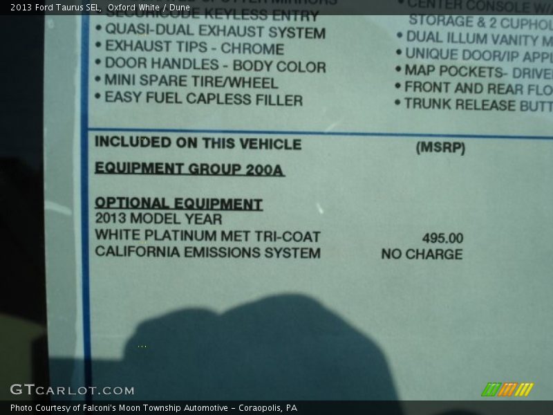 Oxford White / Dune 2013 Ford Taurus SEL