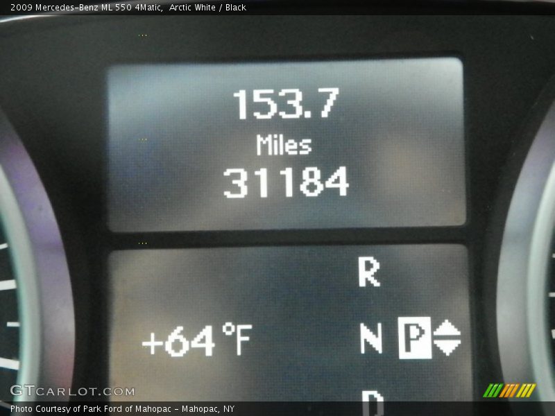 Arctic White / Black 2009 Mercedes-Benz ML 550 4Matic