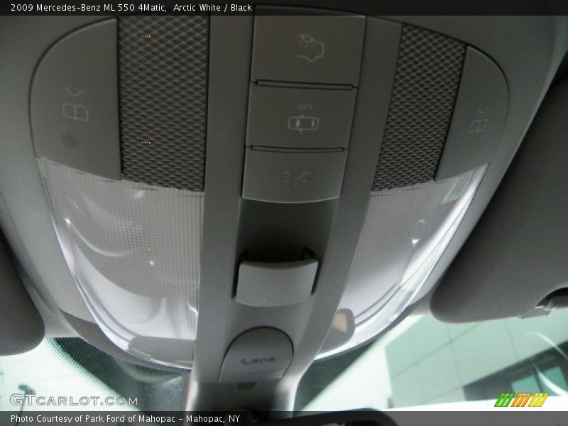 Arctic White / Black 2009 Mercedes-Benz ML 550 4Matic