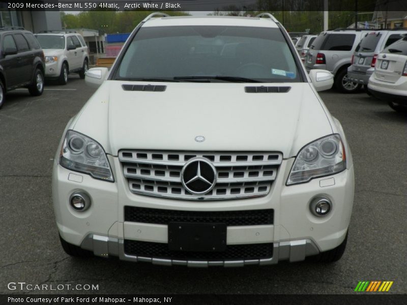 Arctic White / Black 2009 Mercedes-Benz ML 550 4Matic