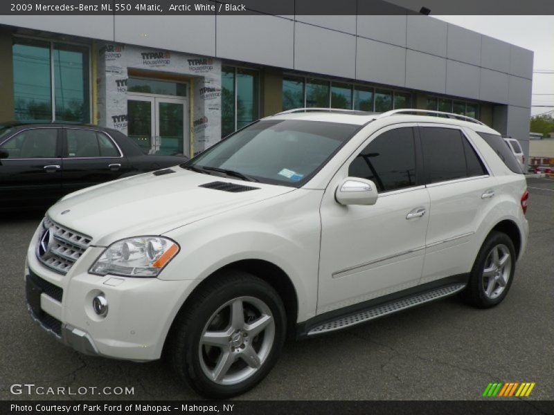 Arctic White / Black 2009 Mercedes-Benz ML 550 4Matic