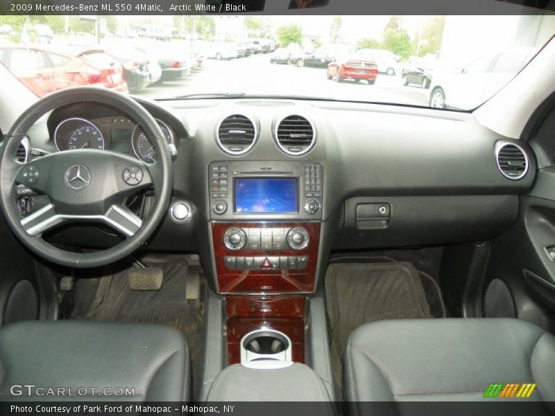 Arctic White / Black 2009 Mercedes-Benz ML 550 4Matic