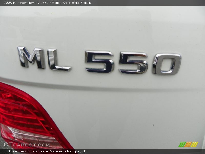 Arctic White / Black 2009 Mercedes-Benz ML 550 4Matic