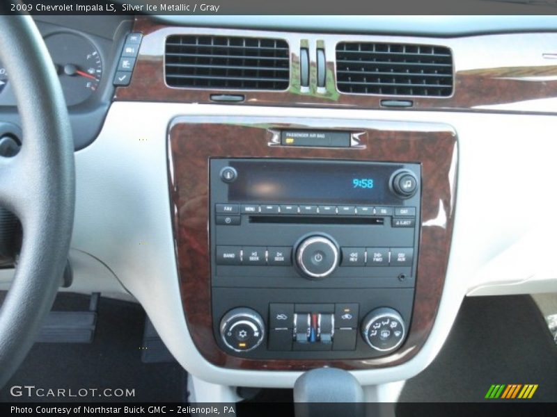 Silver Ice Metallic / Gray 2009 Chevrolet Impala LS