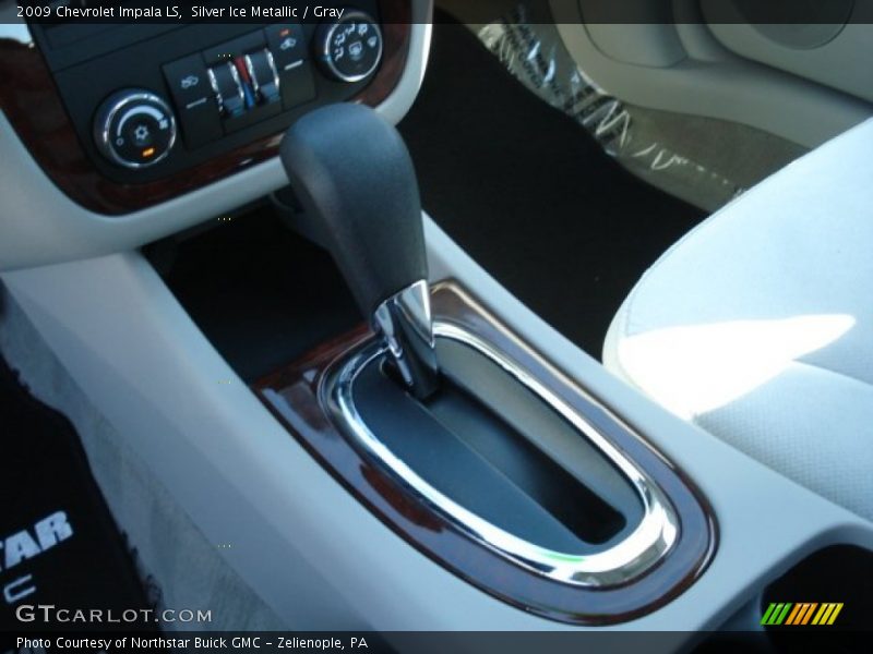 Silver Ice Metallic / Gray 2009 Chevrolet Impala LS
