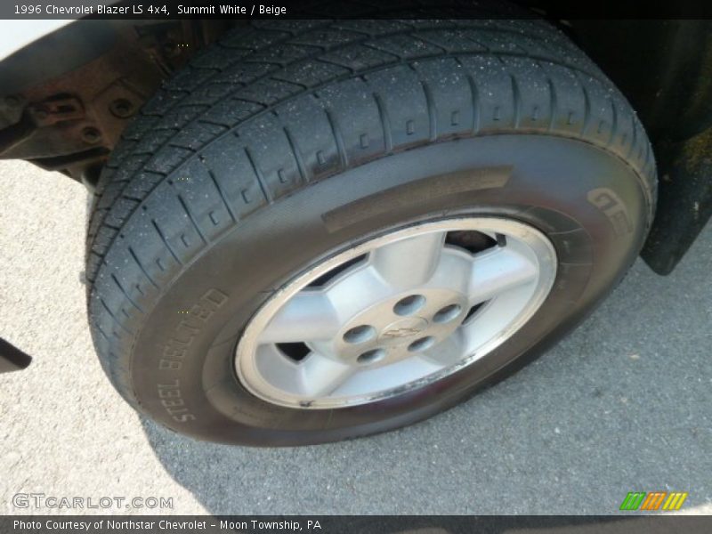 Summit White / Beige 1996 Chevrolet Blazer LS 4x4