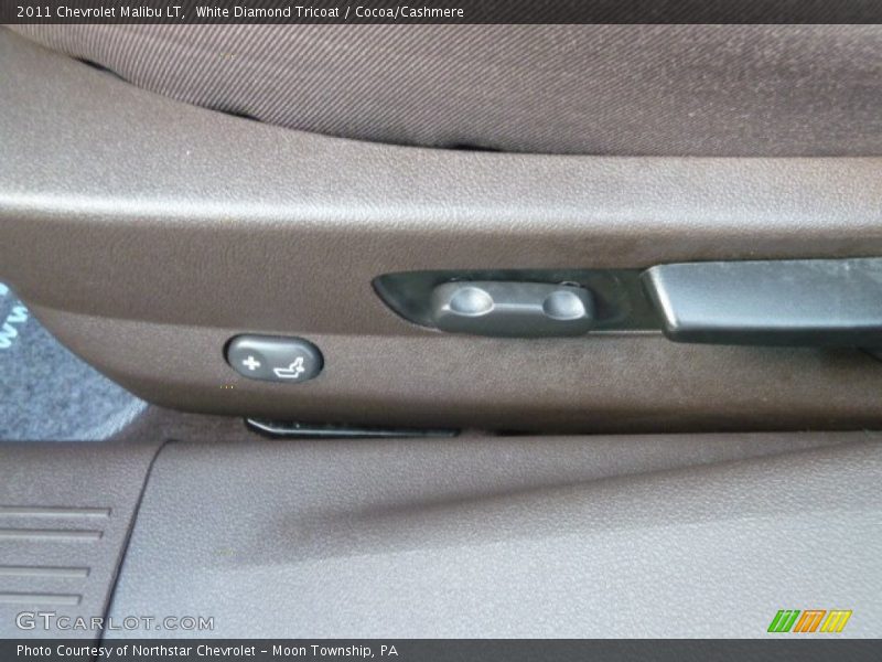 White Diamond Tricoat / Cocoa/Cashmere 2011 Chevrolet Malibu LT