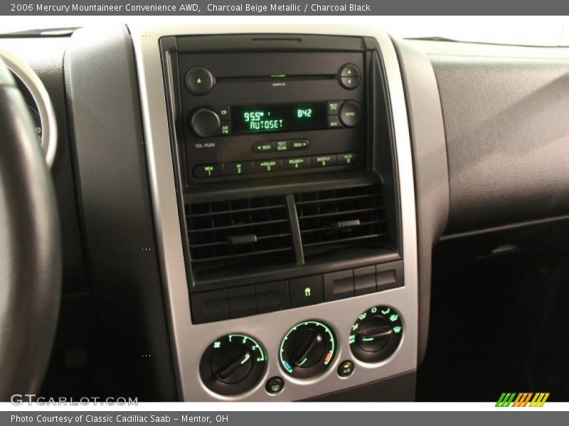 Controls of 2006 Mountaineer Convenience AWD