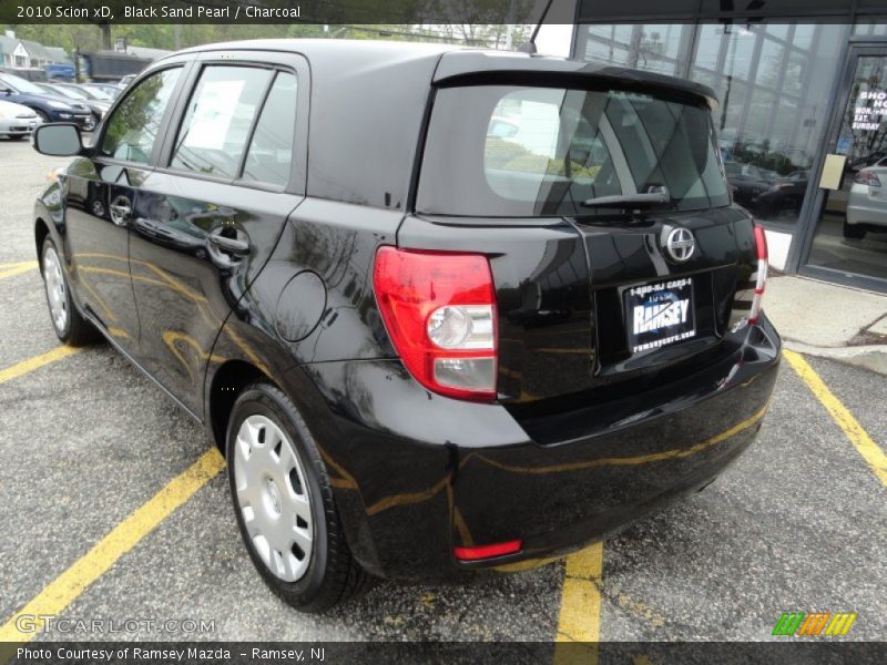 Black Sand Pearl / Charcoal 2010 Scion xD