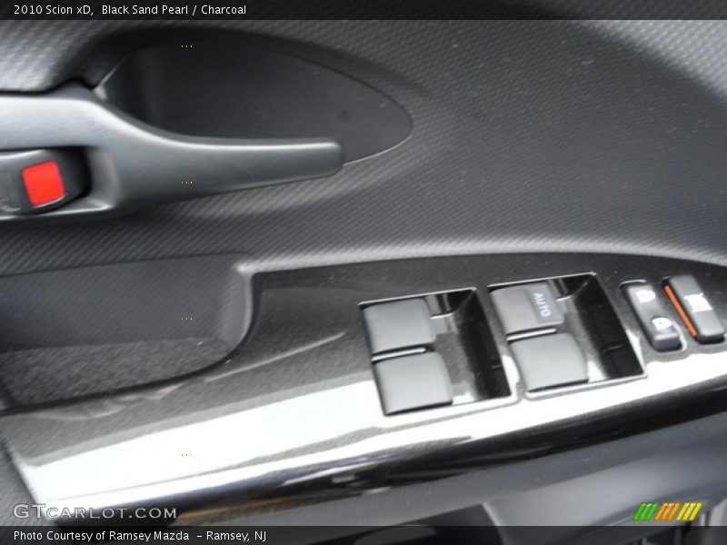 Black Sand Pearl / Charcoal 2010 Scion xD
